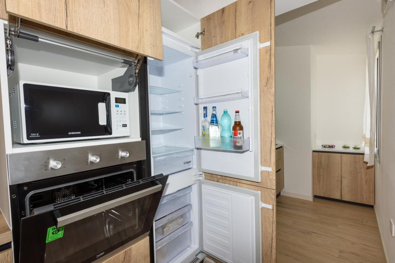 아르바탁스 Loft Lungomare Vista Mare E Monti 아파트 외부 사진