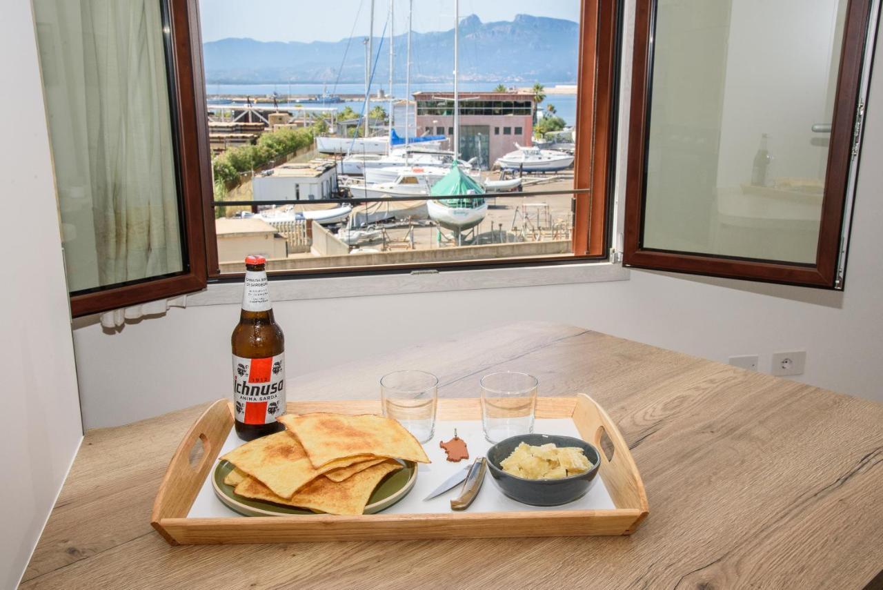 아르바탁스 Loft Lungomare Vista Mare E Monti 아파트 외부 사진